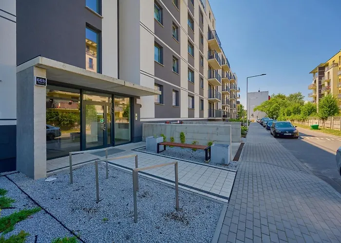 Apartment Piekna With Parking Wroclaw By Noclegi Renters