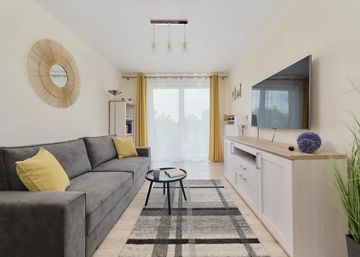 Apartment Piekna With Parking Wroclaw By Noclegi Renters