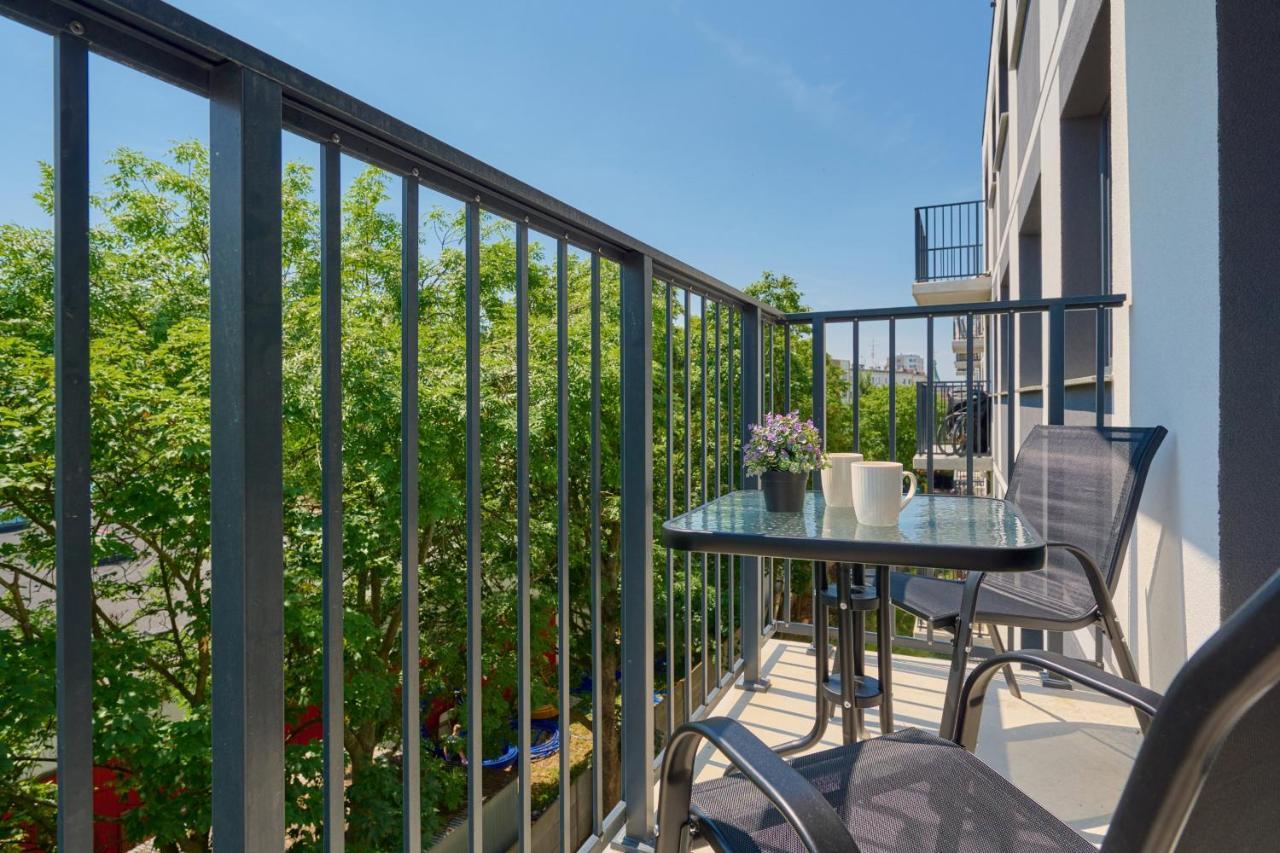 Piekna With Parking By Renters Appartamento
